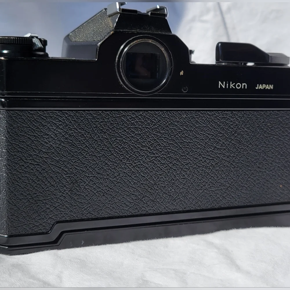 Vintage Nikkormat FT2 w/flash & Cannon PowerShot